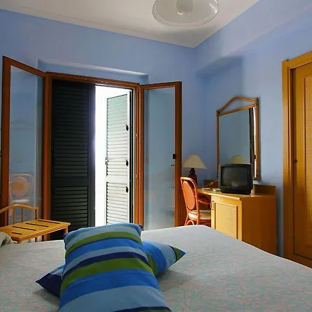 Torre Sant'angelo 3* Forio (Isola d'Ischia)